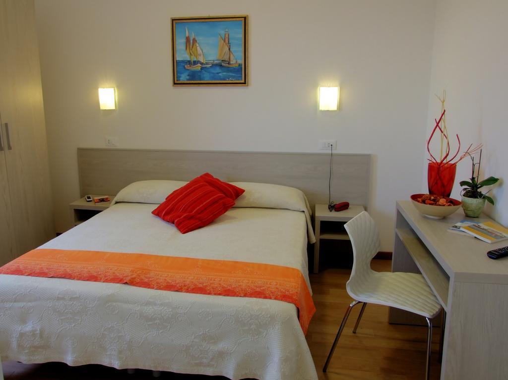 Hotel Manuela Cervia Kültér fotó