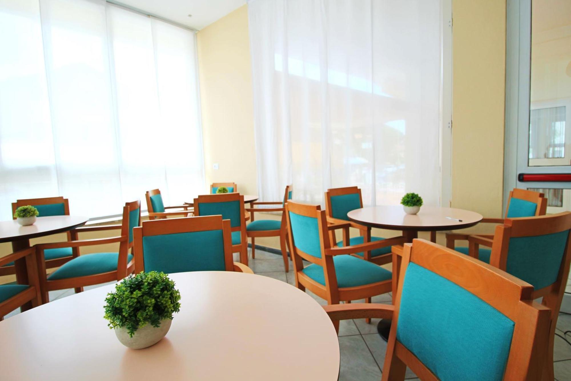 Hotel Manuela Cervia Kültér fotó