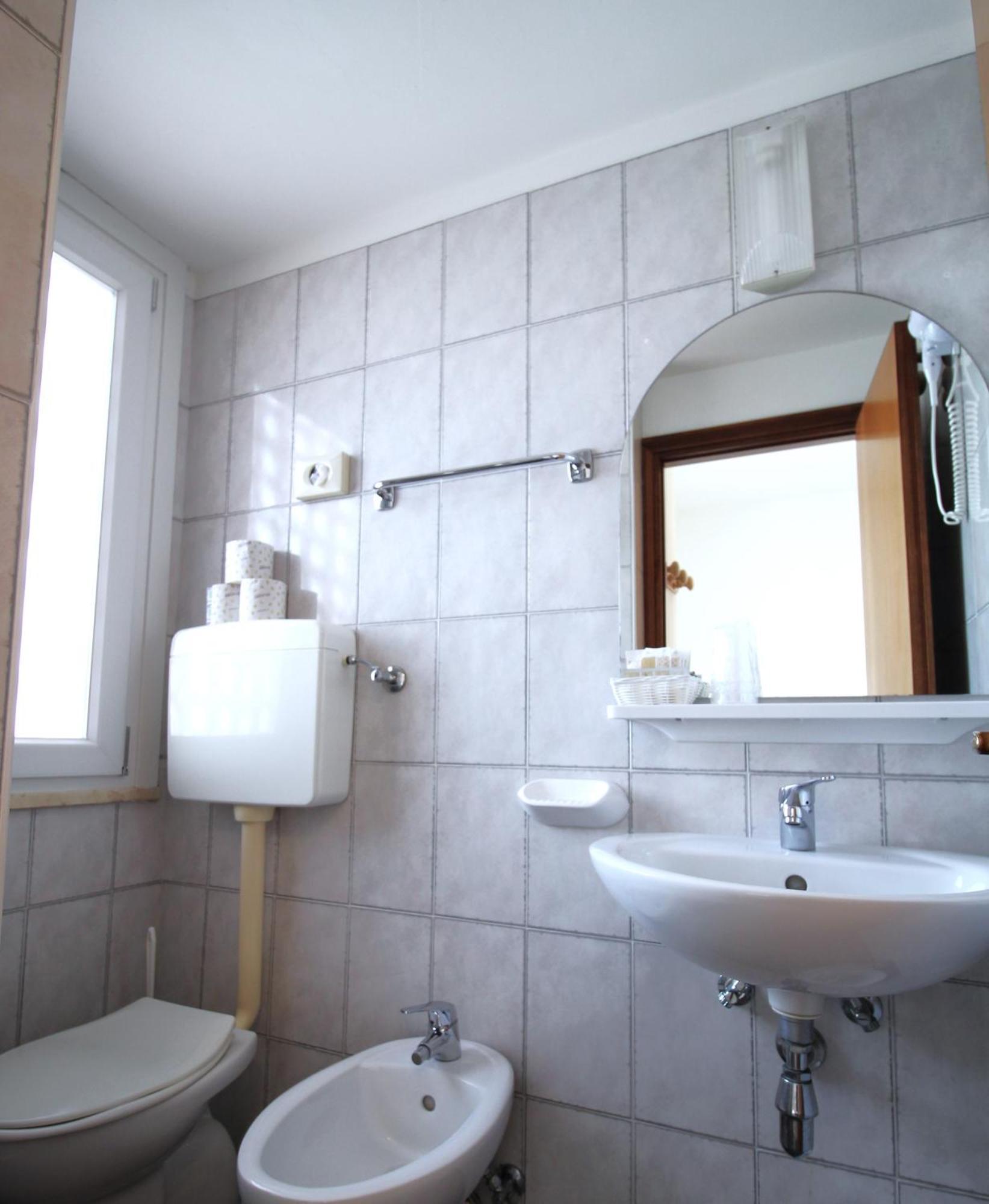Hotel Manuela Cervia Szoba fotó