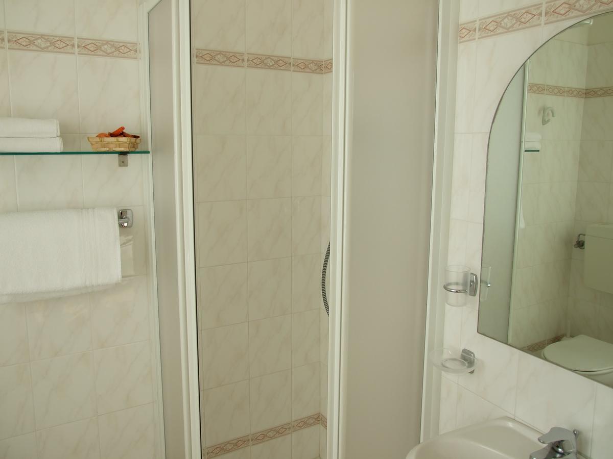 Hotel Manuela Cervia Kültér fotó
